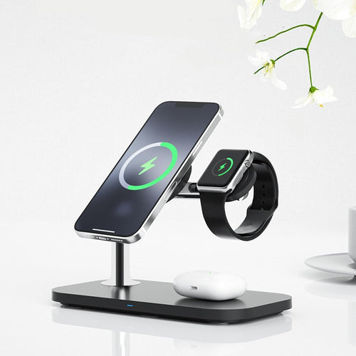Magnetic 3-in-1 wireless charging station